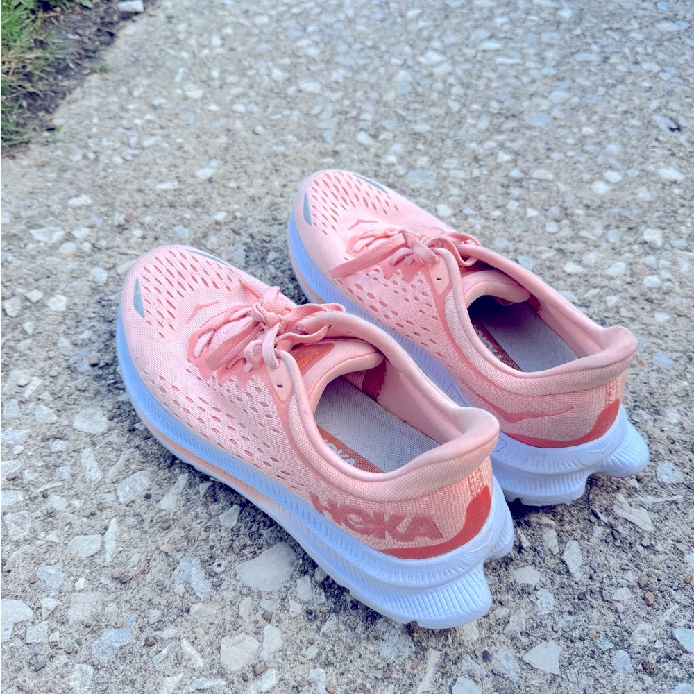 Hokas